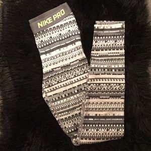 Nike Woman’s Leggings